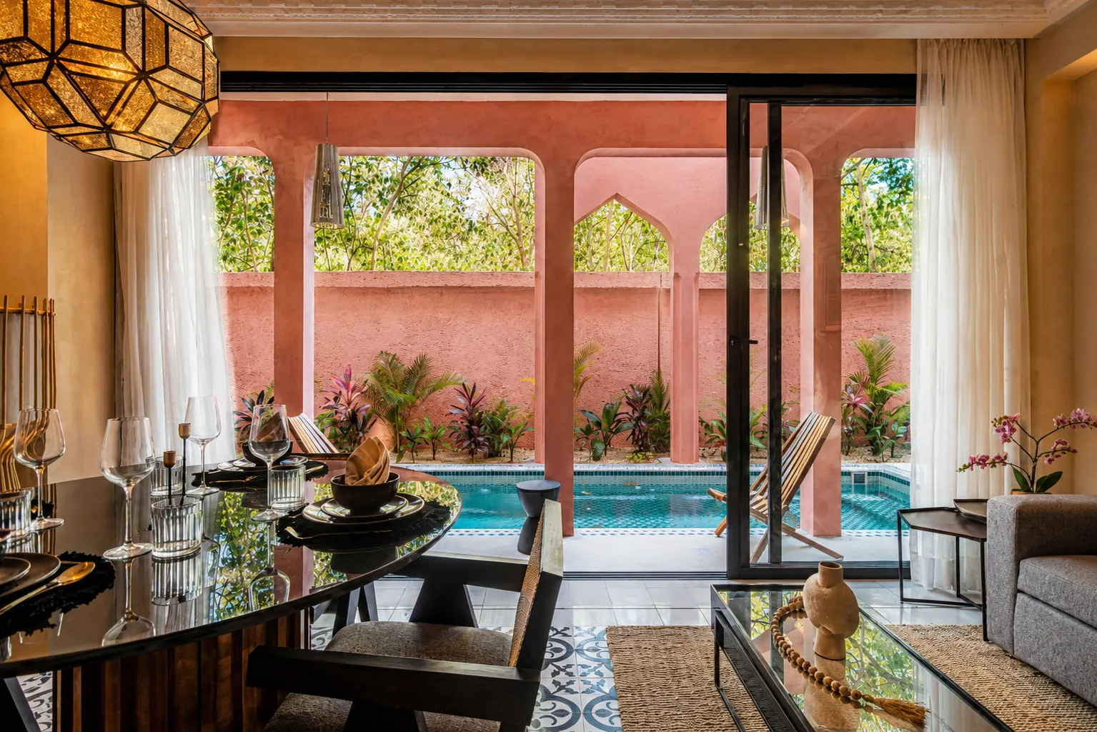 Pink Riad 3